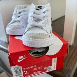 Nike Never Worn baby girl sneakers size 2c.